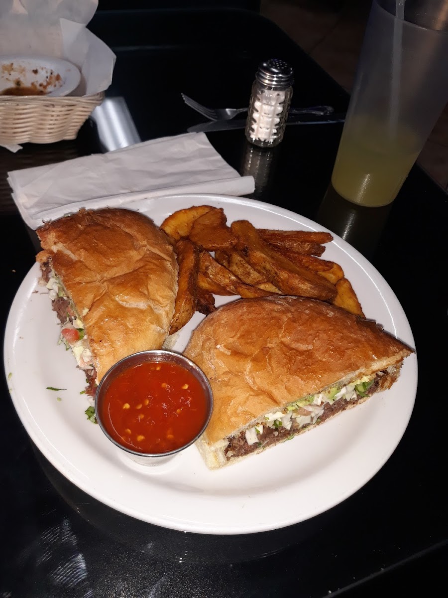 Chapin & Mex Restaurant-7